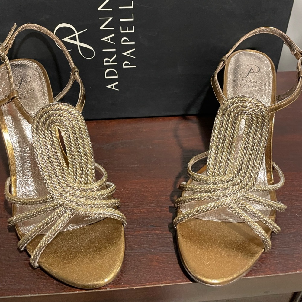 Adrianna Papell bronze leather Heels